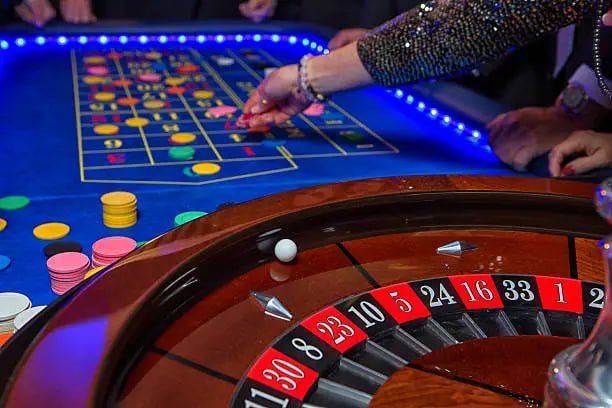 philslots Live Casino interface showing real dealer baccarat table for Philippines players